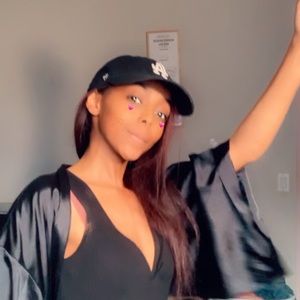 Meet your Posher, Ubah